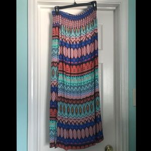Colorful maxi skirt! Size medium!